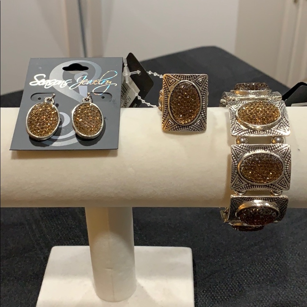NWT Seasons Jewelry 3 pc. set silver toned